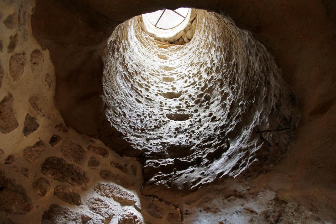 La Maison D'En Bas Des Seigneurs Cucuron Bagian luar foto